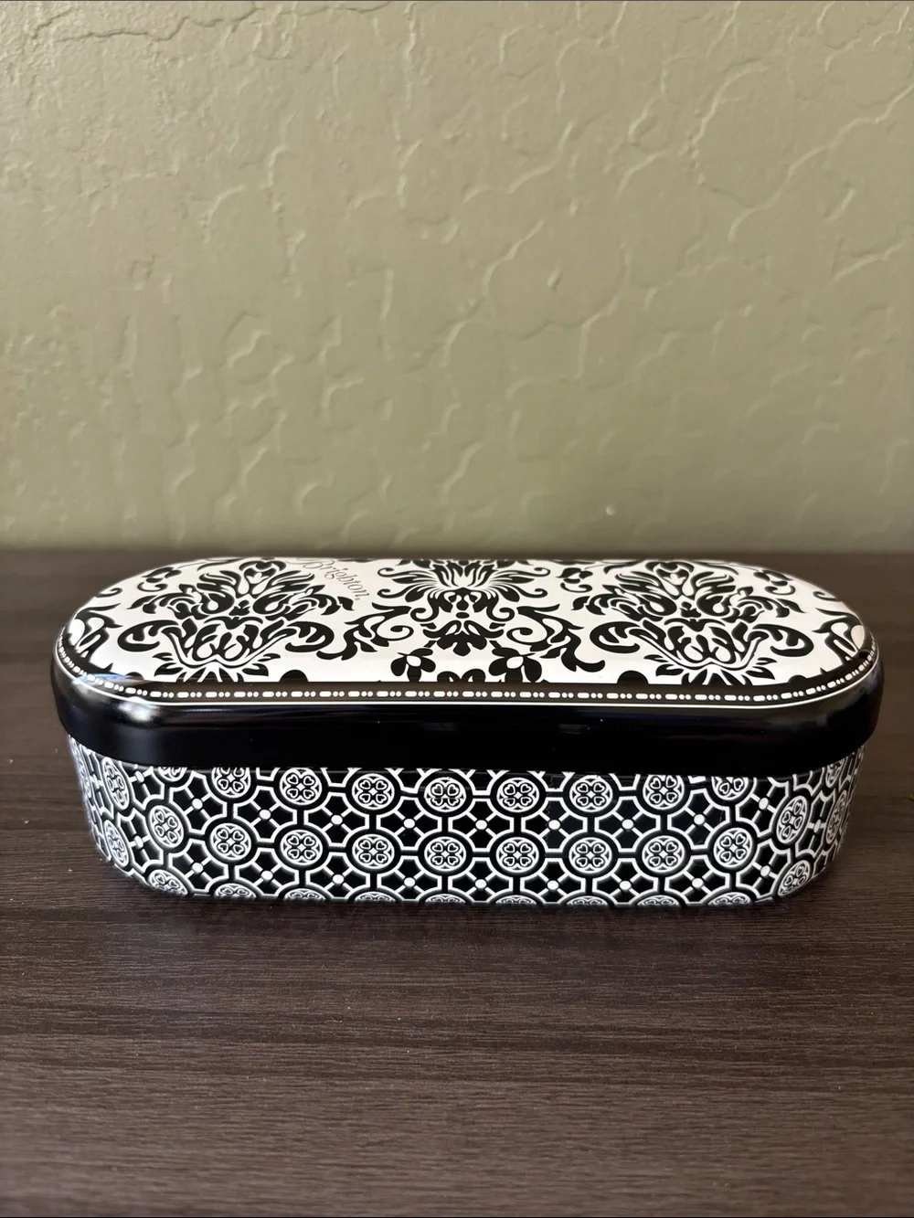 Brighton Black White Damask  Eyeglass Sunglass‎ Hinged Hard Case Size OS